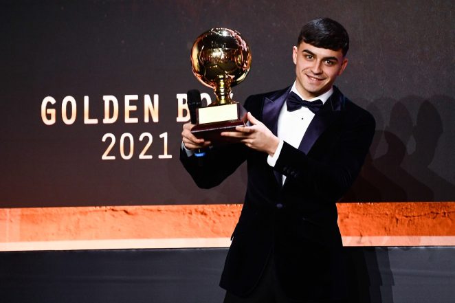 Football/ Le Golden Boy Award 2021 est décerné à Pedri