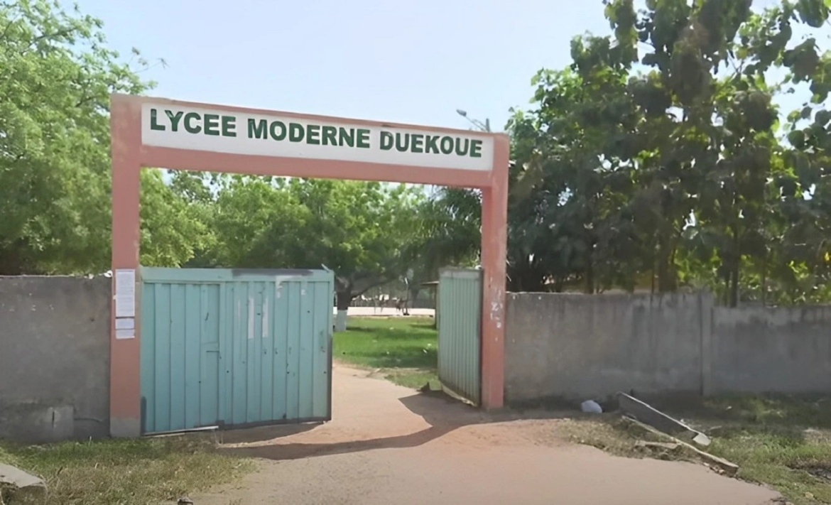 Côte d’Ivoire/Duékoué : Une candidate accouche en plein examen du BEPC à Duékoué